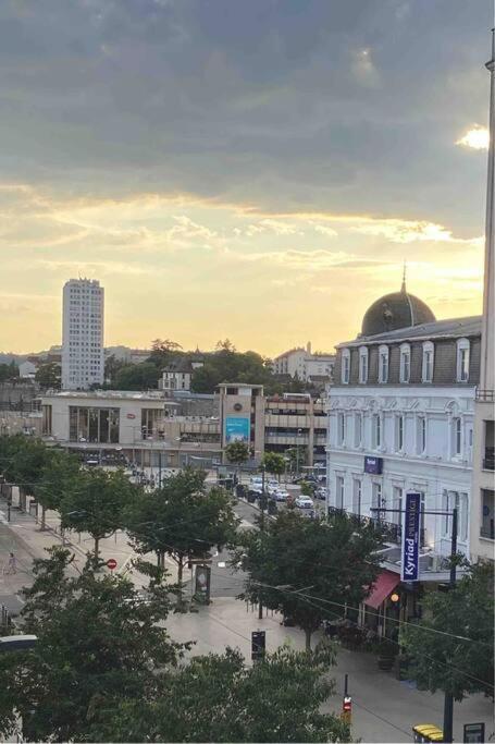 Foch Gare Joli Appartement En Centre-Ville ディジョン エクステリア 写真